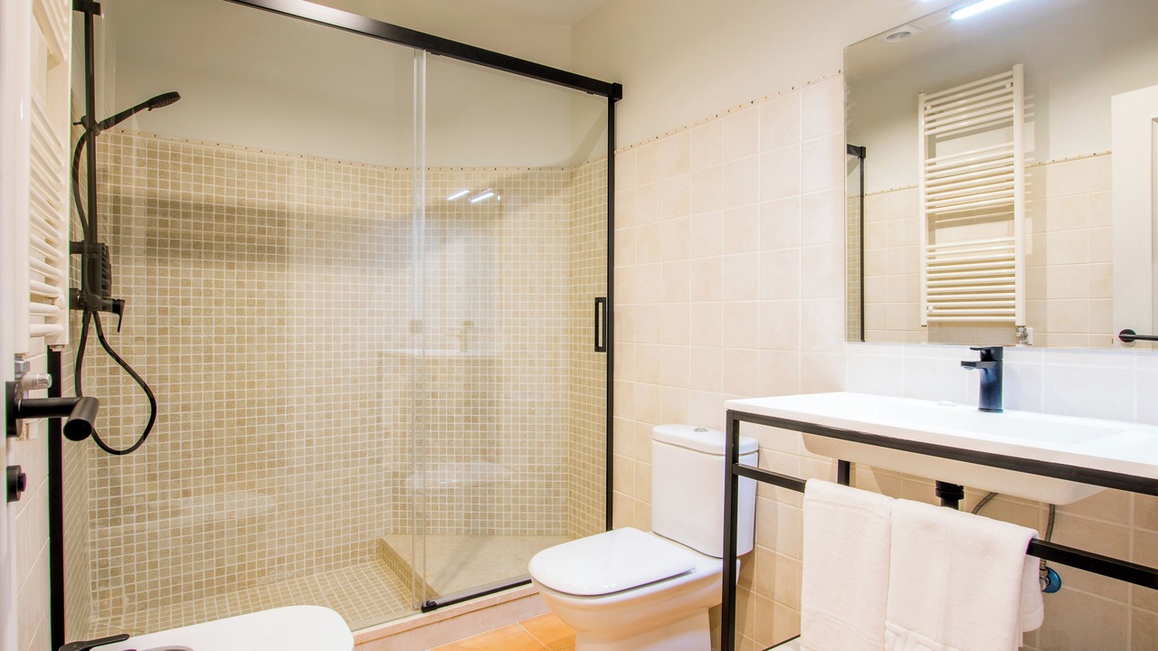 Photo of Bathroom in Llivia