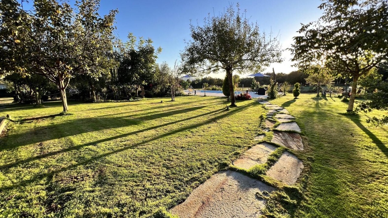 Photo of Outdoor in Guntin