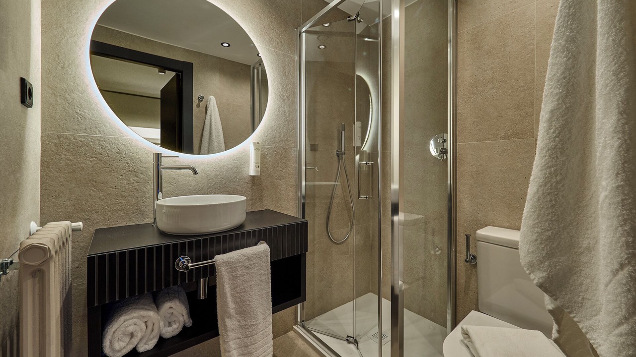 Photo of Bathroom in Oviedo City Centre