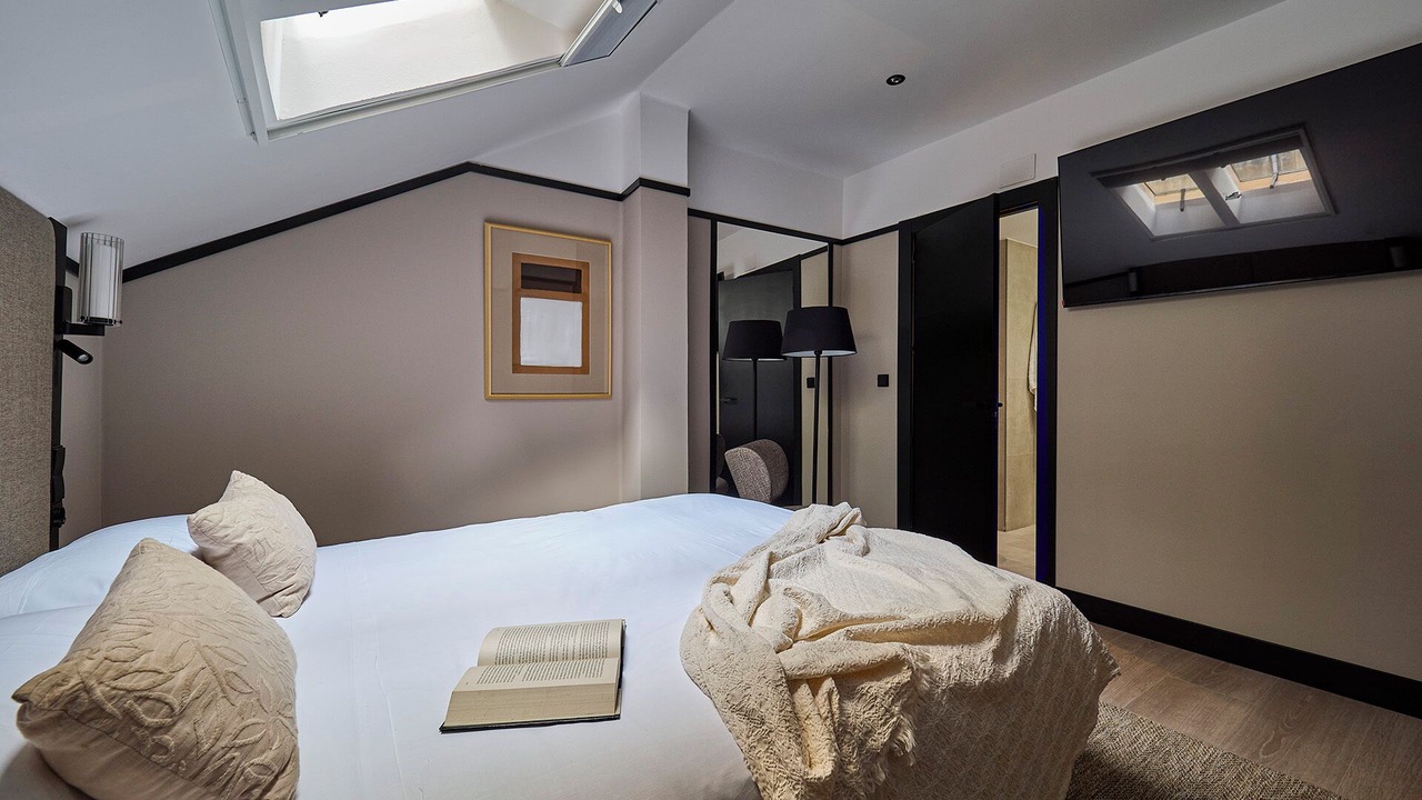 Photo of Bedroom in Oviedo City Centre