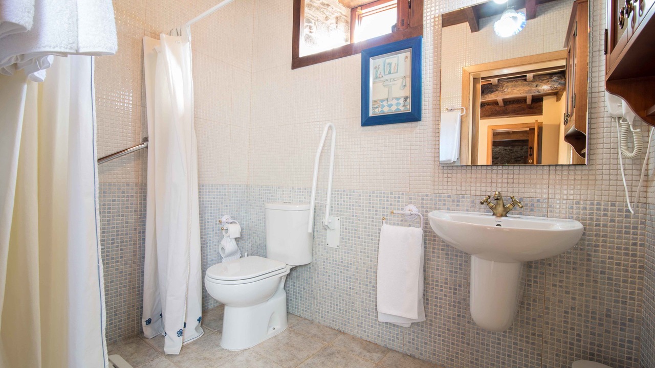 Photo of Bathroom in Monfero