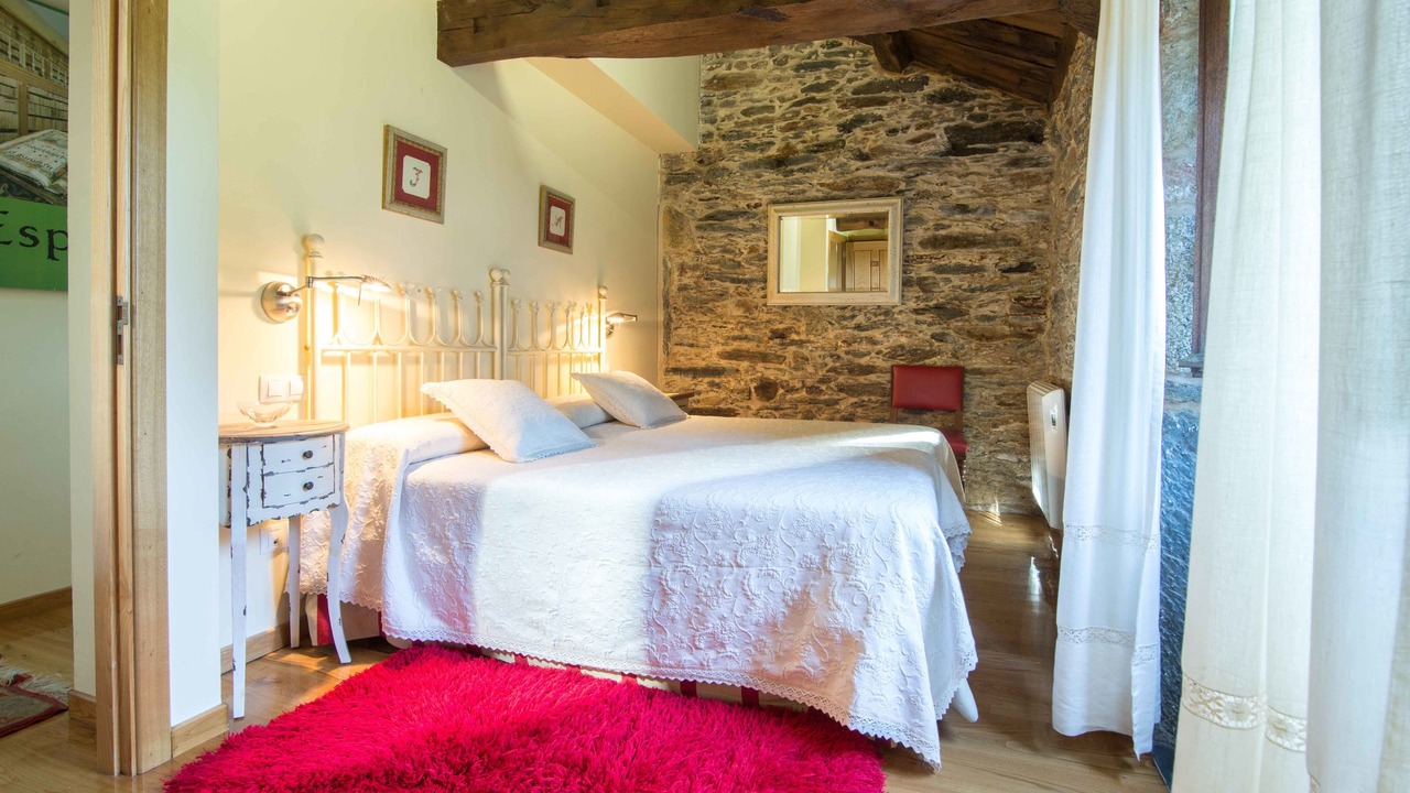 Photo of Bedroom in Monfero