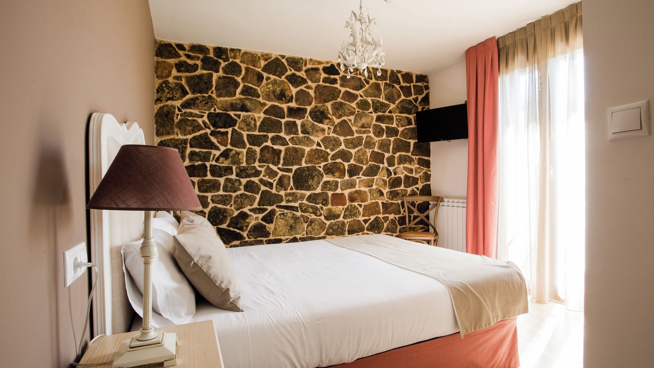 Photo of Bedroom in Santervas de la Sierra