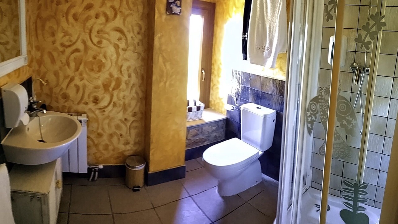 Photo of Bathroom in Basconcillos del Tozo
