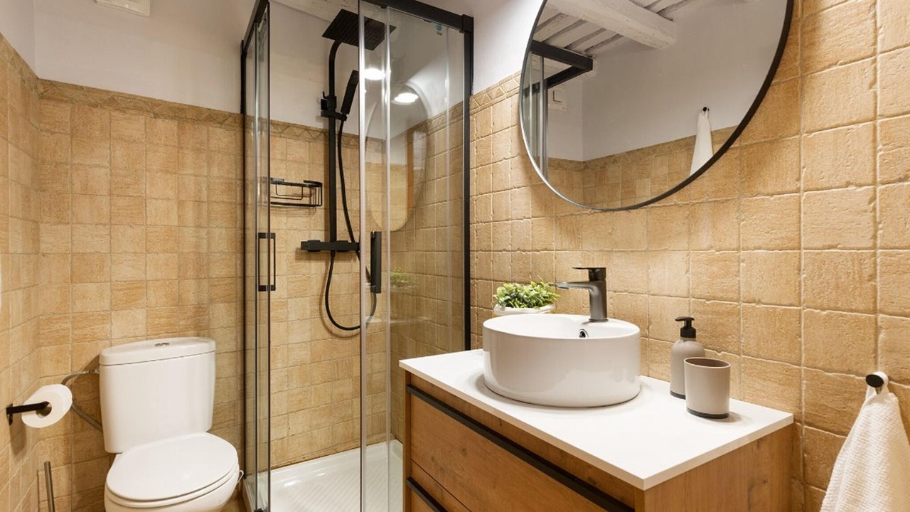 Photo of Bathroom in Jafre