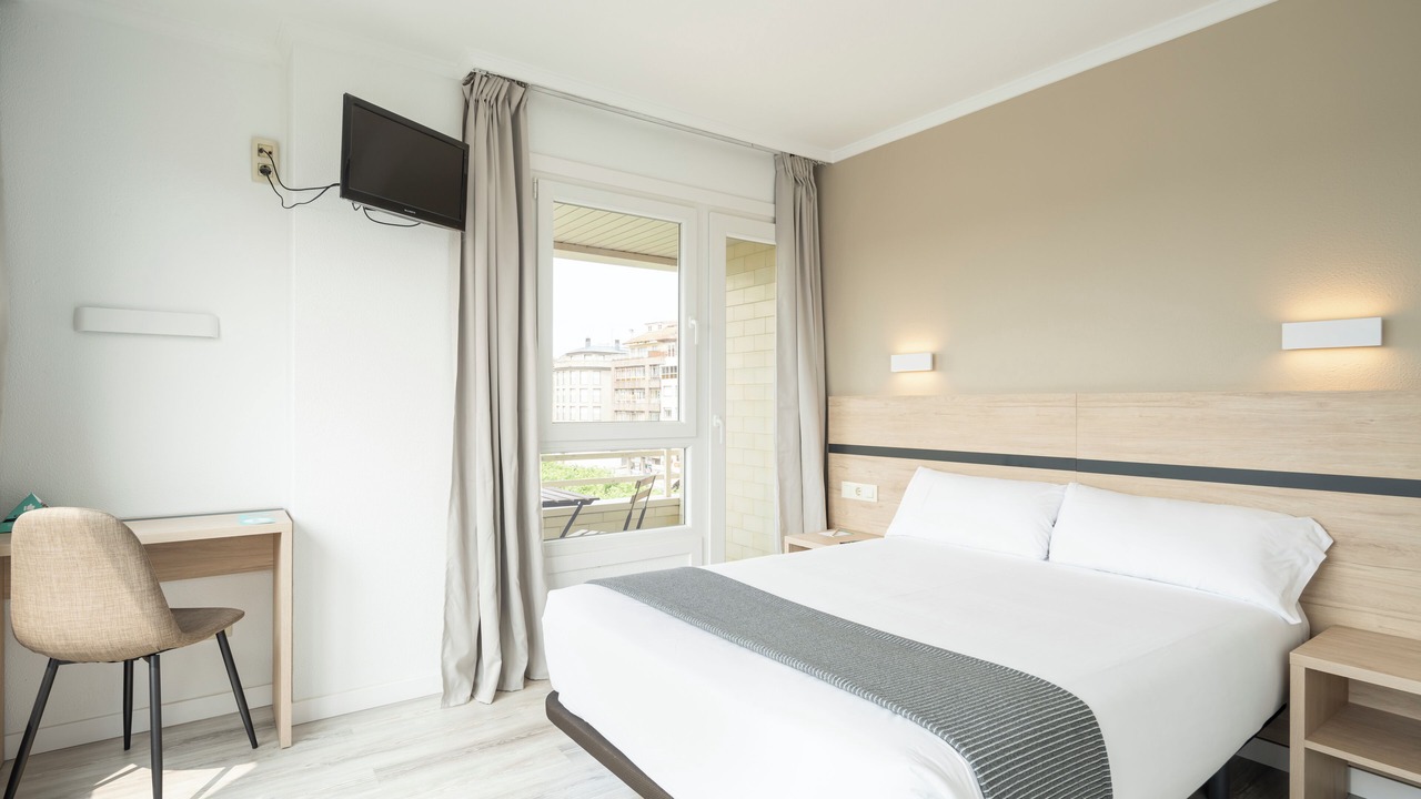 Photo of Bedroom in Ordes