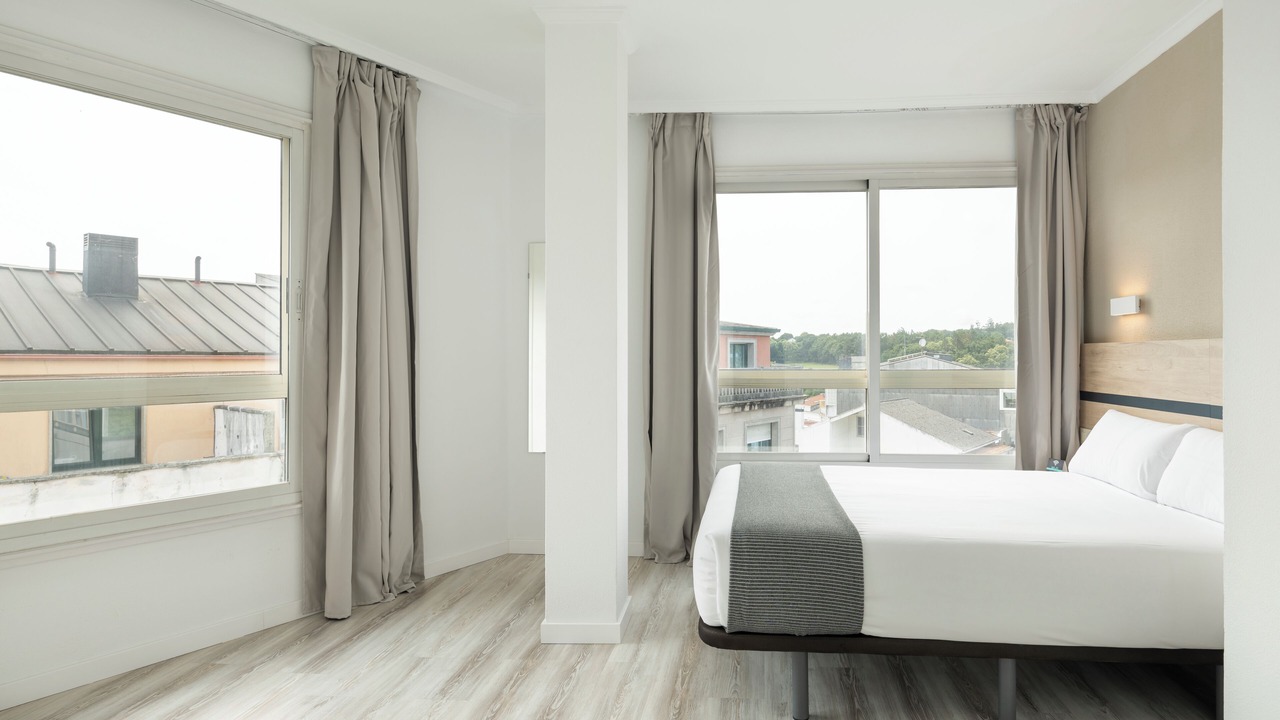Photo of Bedroom in Ordes