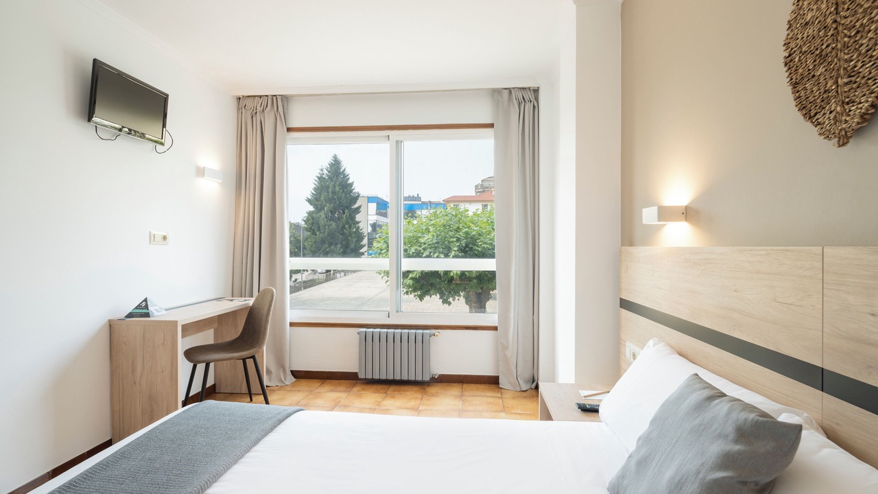 Photo of Bedroom in Ordes