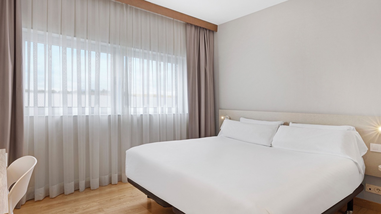 Photo of Bedroom in Viana