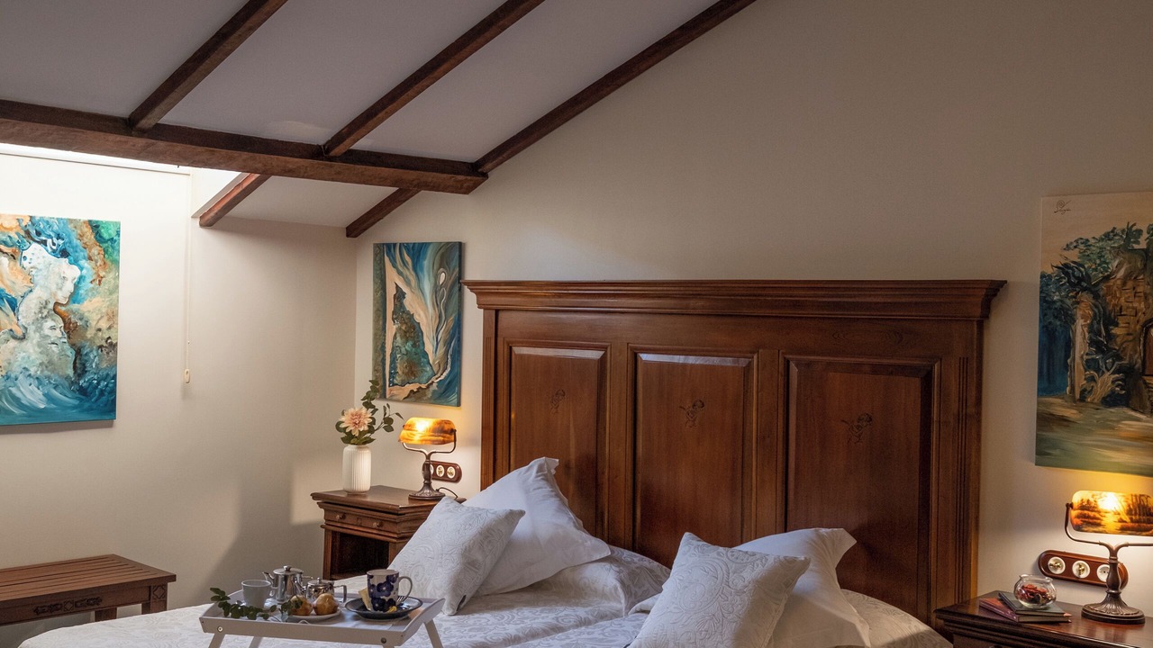 Photo of Bedroom in Naron