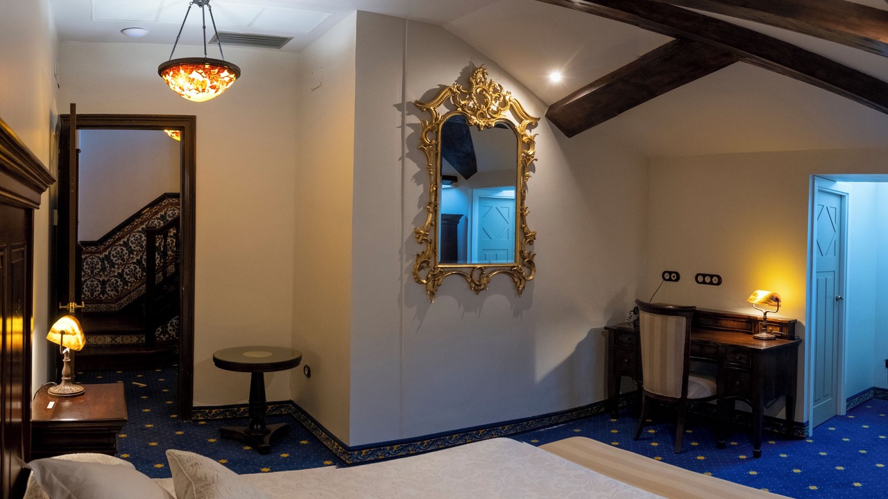 Photo of Bedroom in Naron