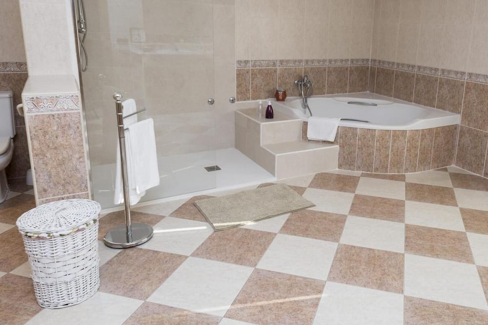 Photo of Bathroom in Nieva