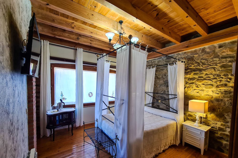 Photo of Bedroom in Matallana de Torio