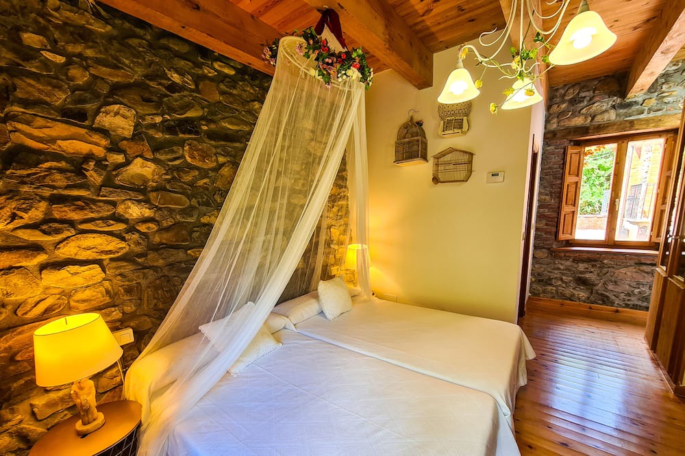 Photo of Bedroom in Matallana de Torio