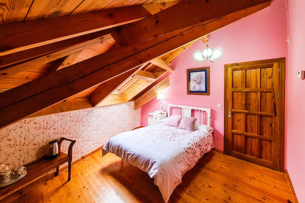 Photo of Bedroom in Matallana de Torio
