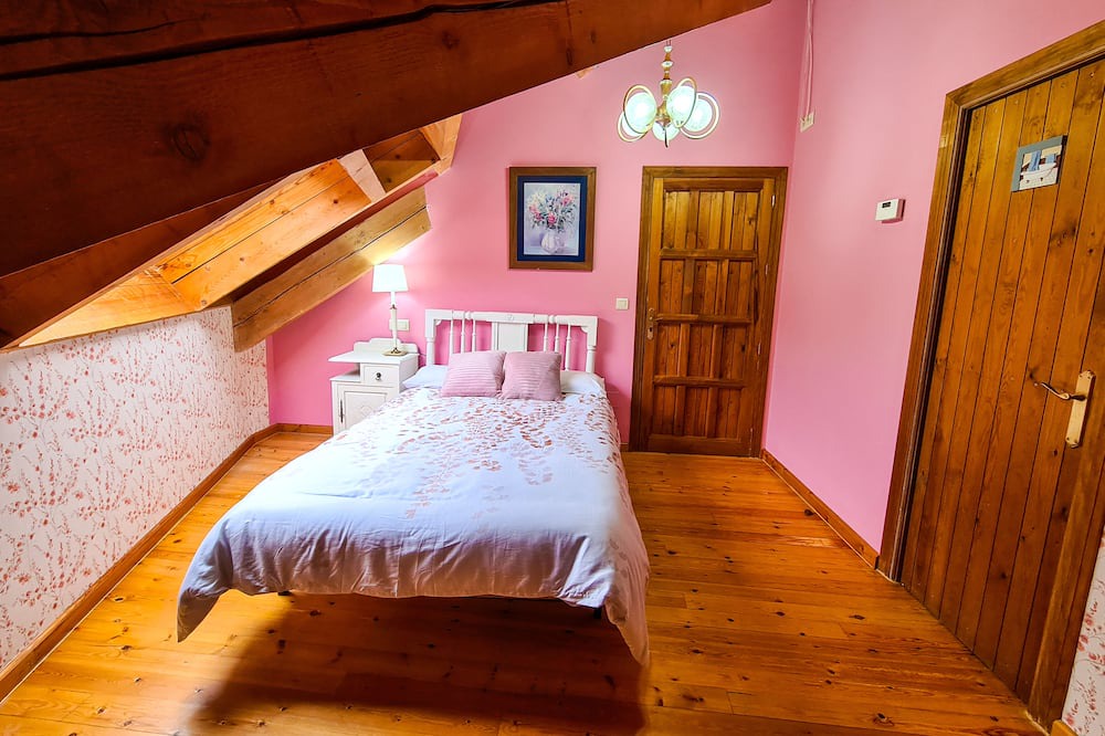 Photo of Bedroom in Matallana de Torio