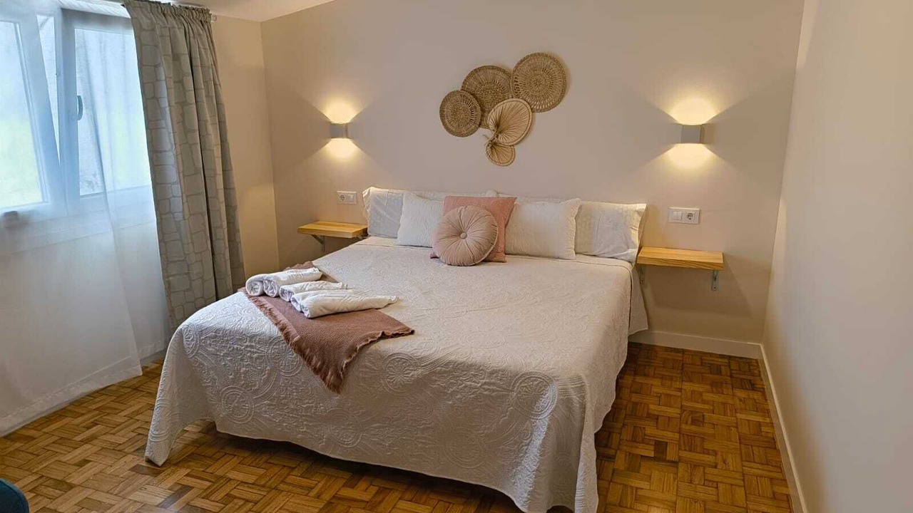Photo of Bedroom in Padron