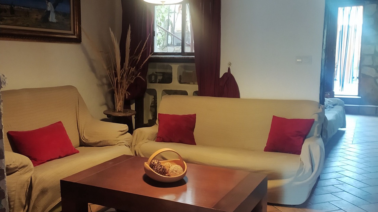 Photo of Livingroom in Gebas