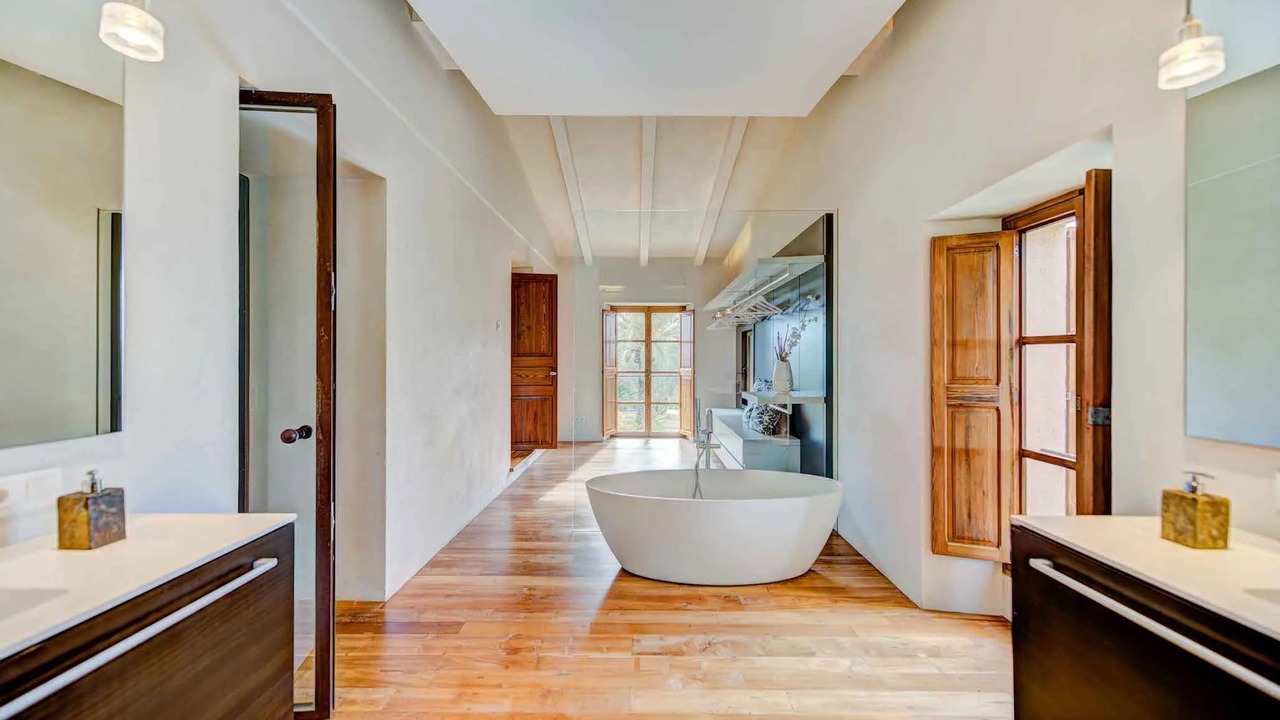 Photo of Bathroom in Llevant