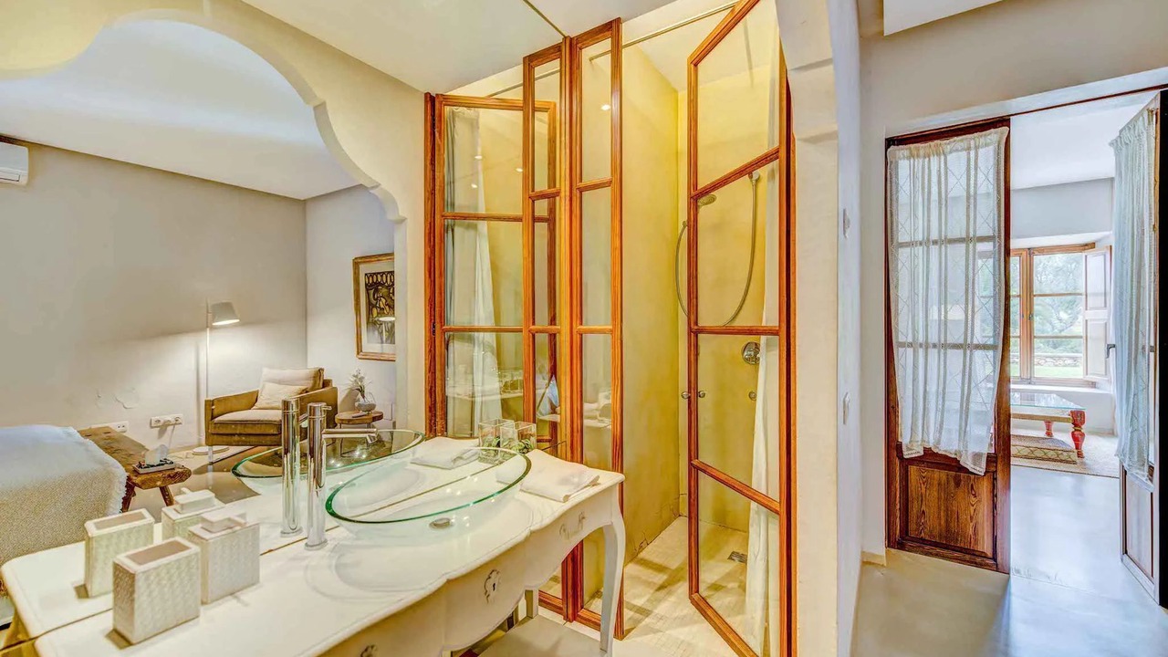 Photo of Bathroom in Llevant
