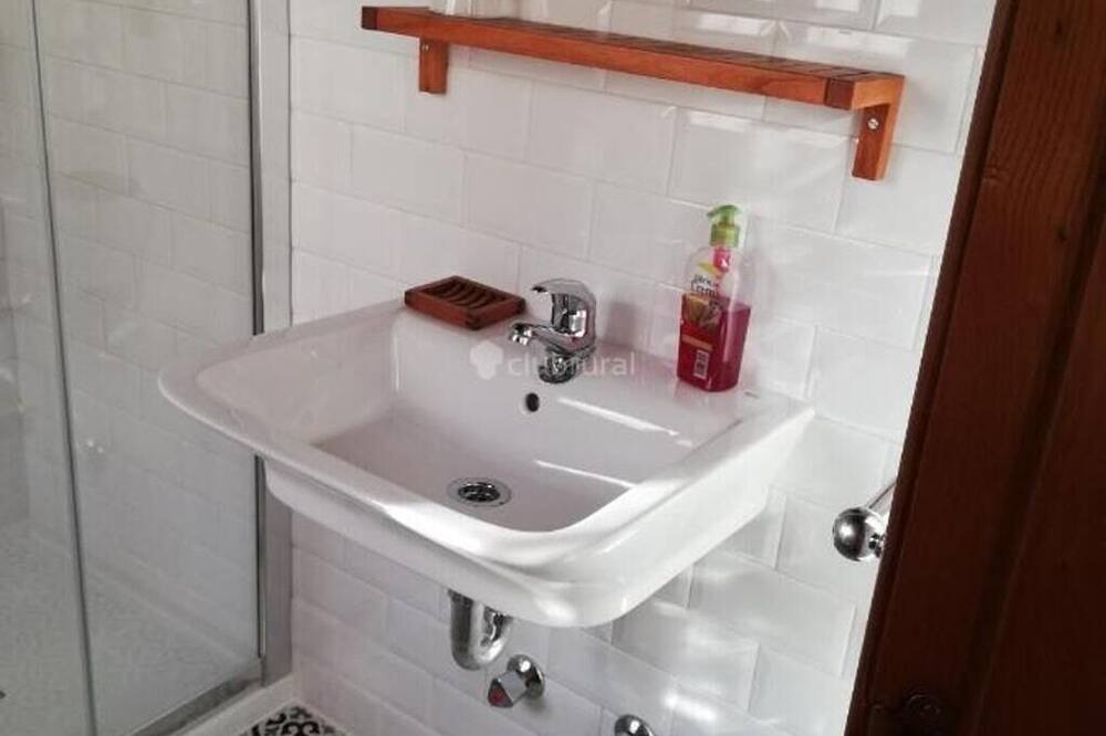 Photo of Bathroom in Bobia de Abajo
