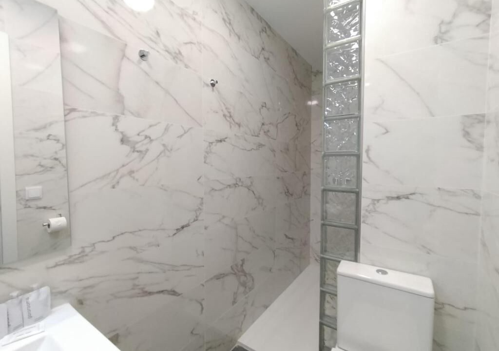 Photo of Bathroom in Oeste