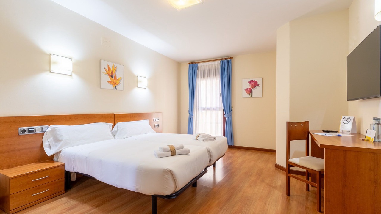 Photo of Bedroom in Toro