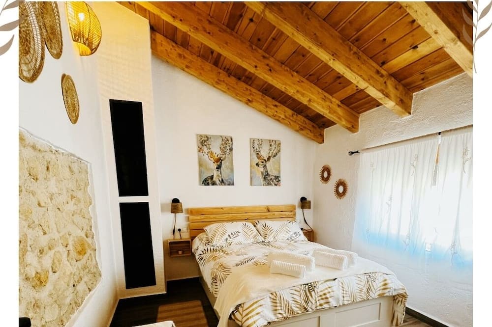 Photo of Bedroom in Pontones