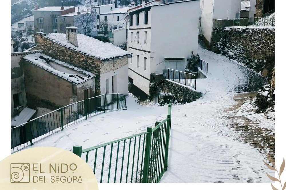 Photo of Outdoor in Pontones