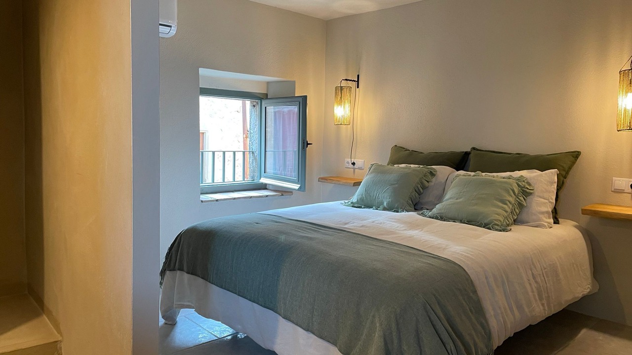 Photo of Bedroom in La Pera