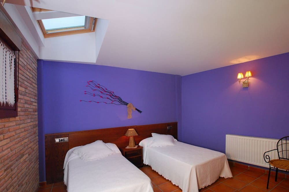 Photo of Bedroom in Allin