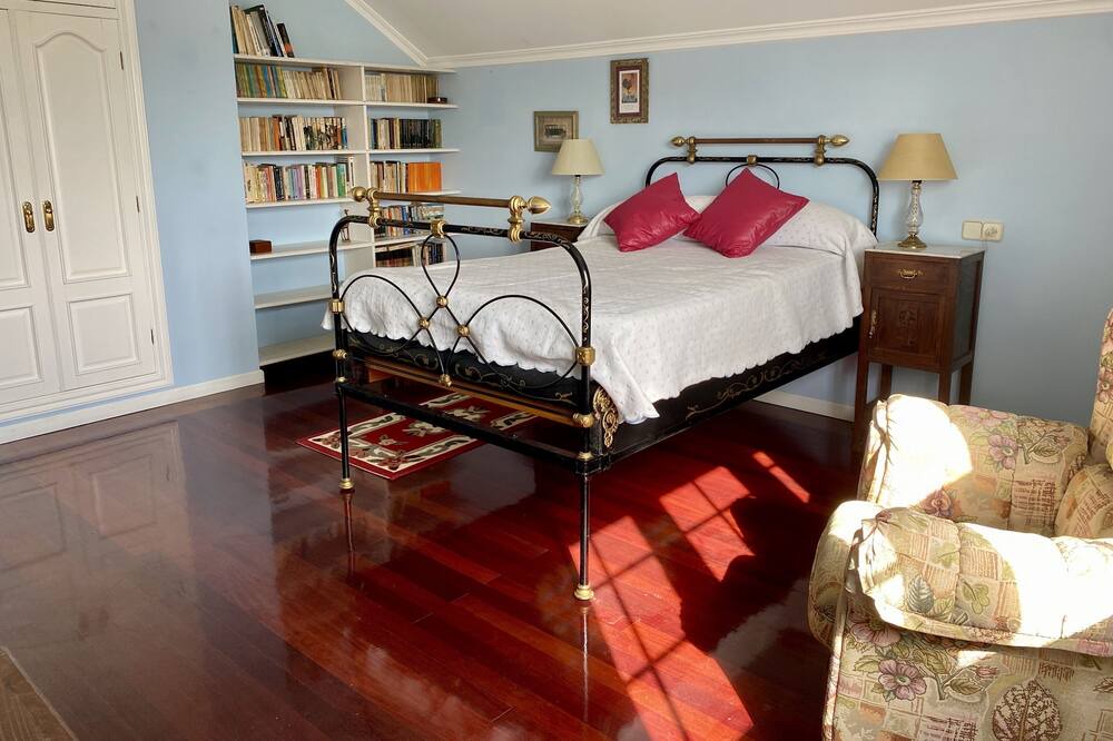 Photo of Bedroom in Ortigueira