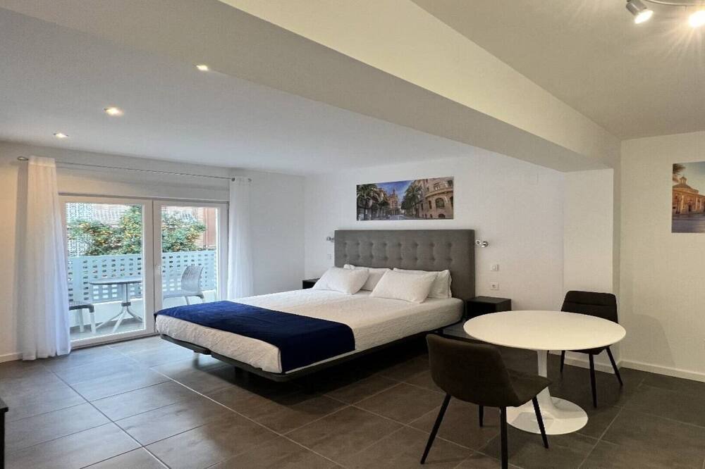 Photo of Bedroom in Benicalap