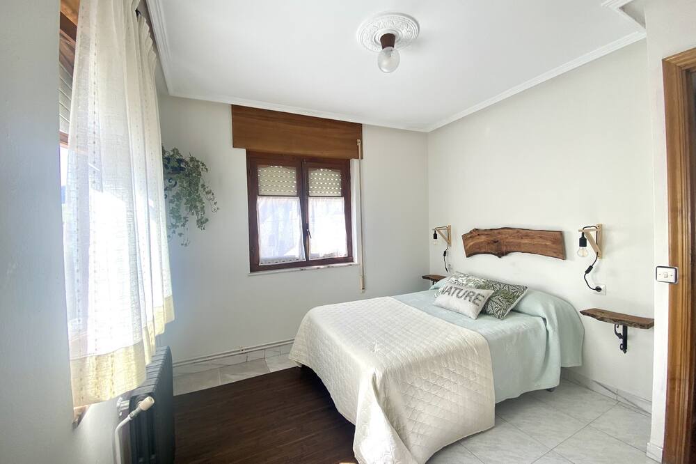 Photo of Bedroom in Boal