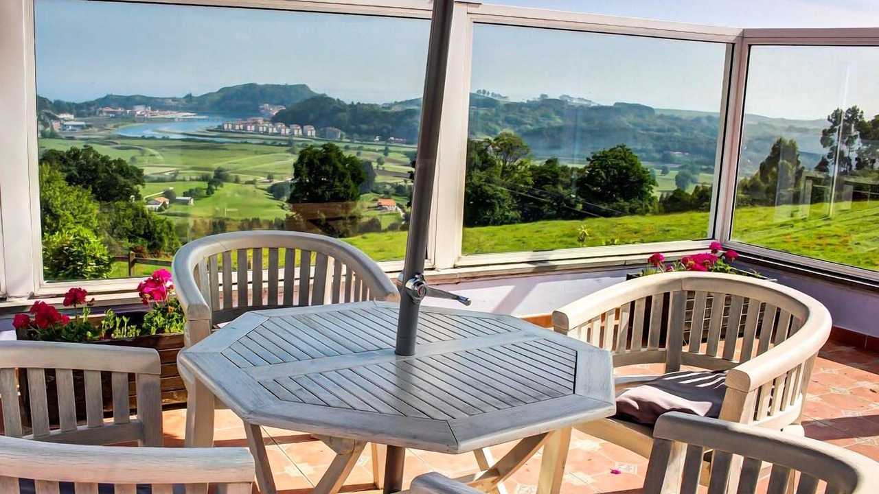 Photo of Patio Balcony in Ribadesella