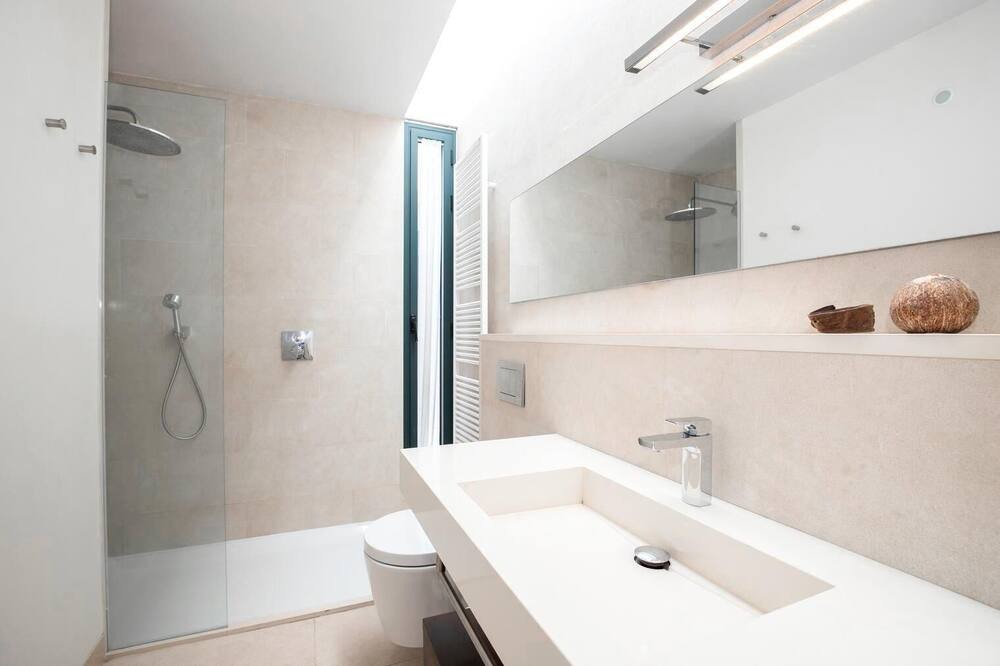 Photo of Bathroom in Es Canutells