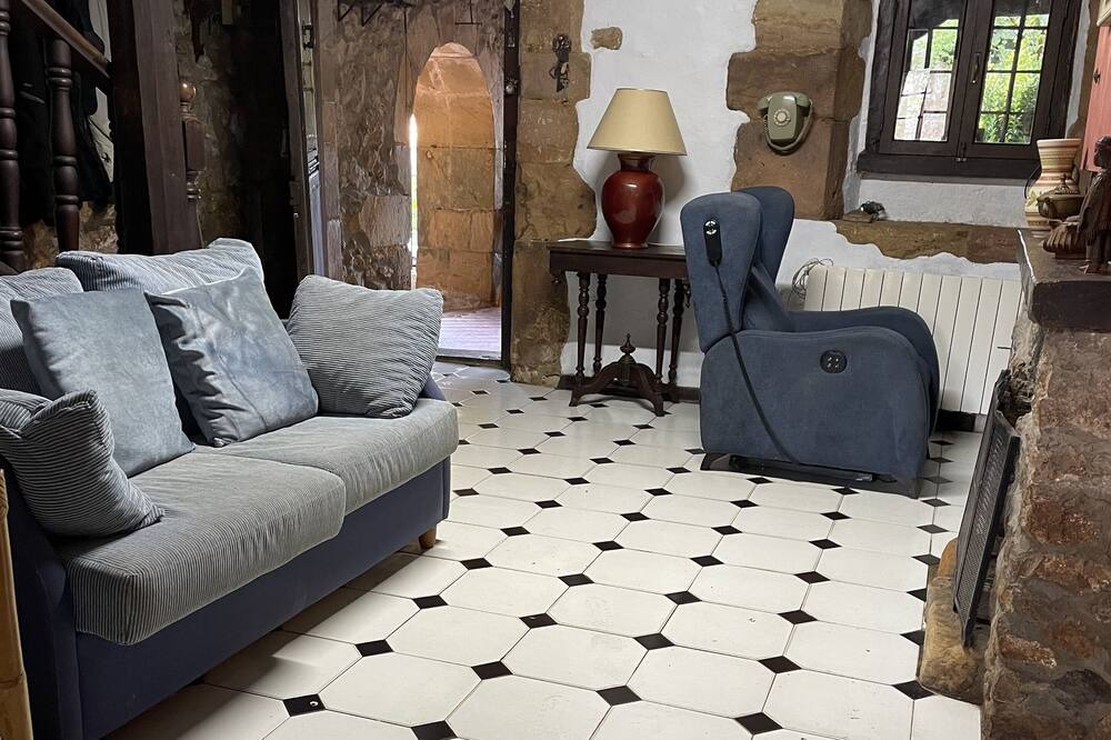 Photo of Livingroom in Novales