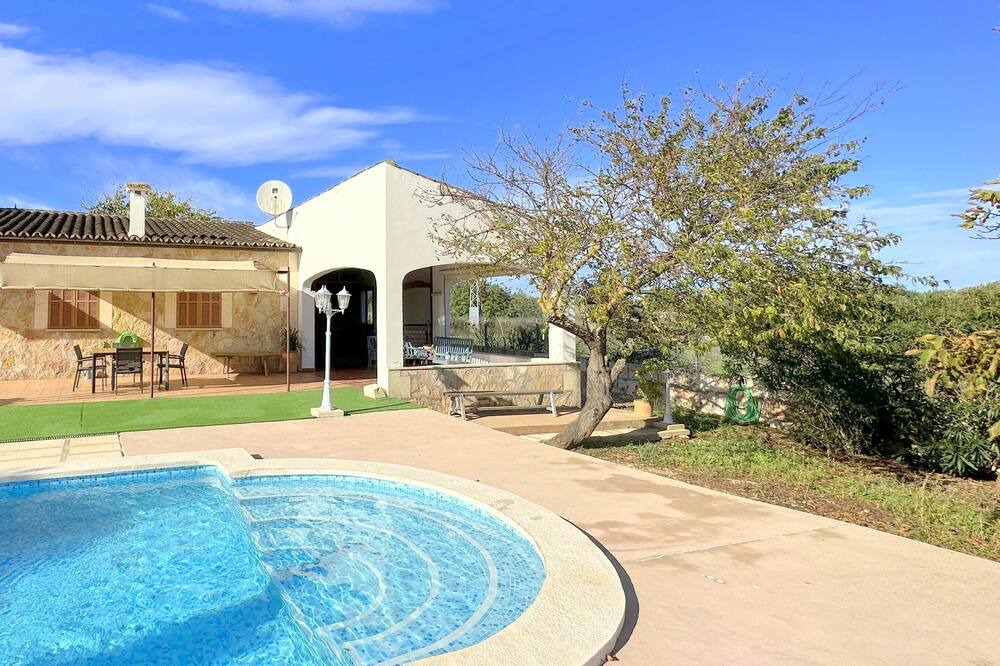 Photo of Outdoor in Maria de la Salut