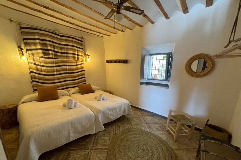Photo of Bedroom in Iznatoraf