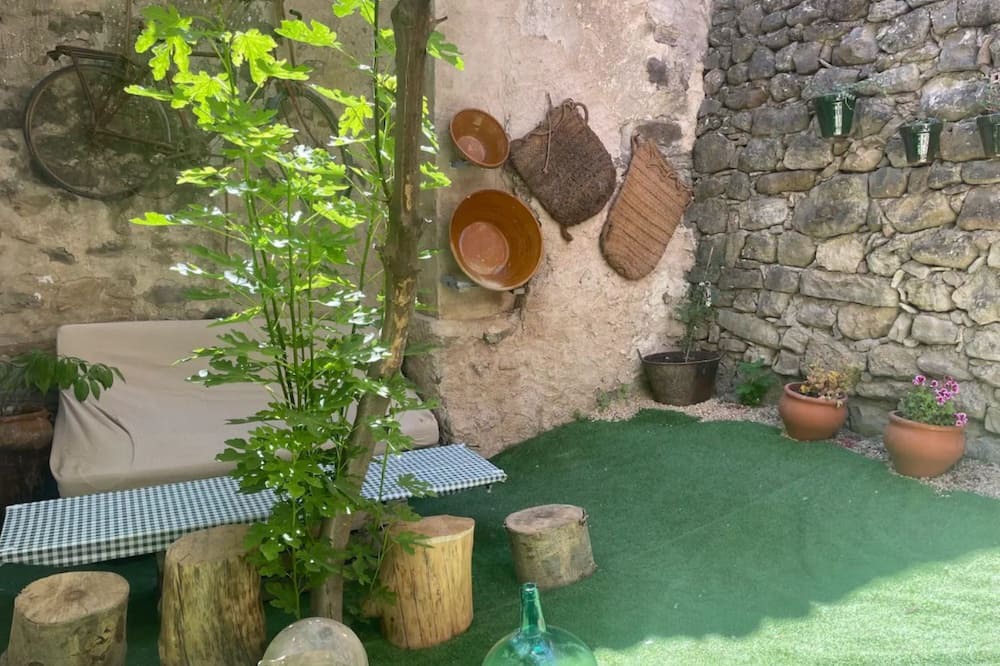Photo of Outdoor in Iznatoraf