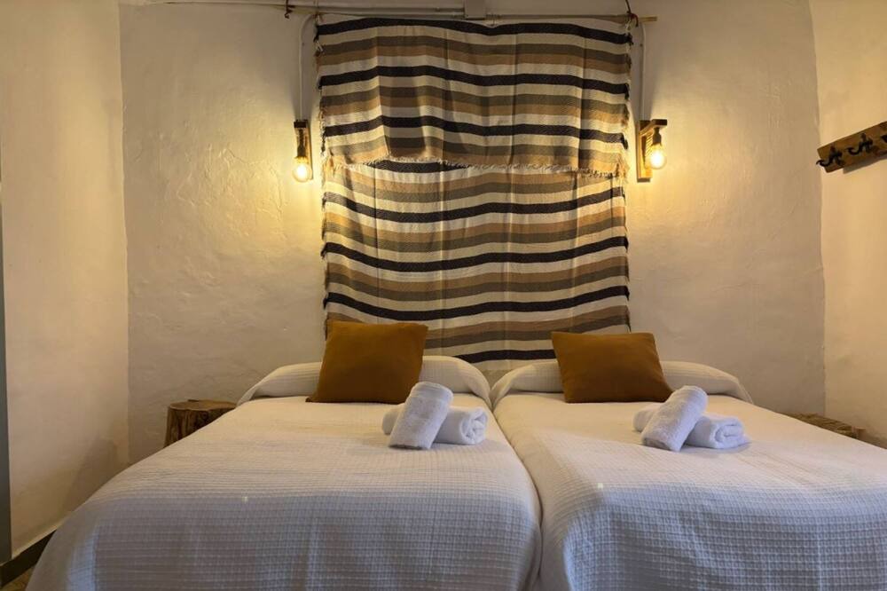 Photo of Bedroom in Iznatoraf