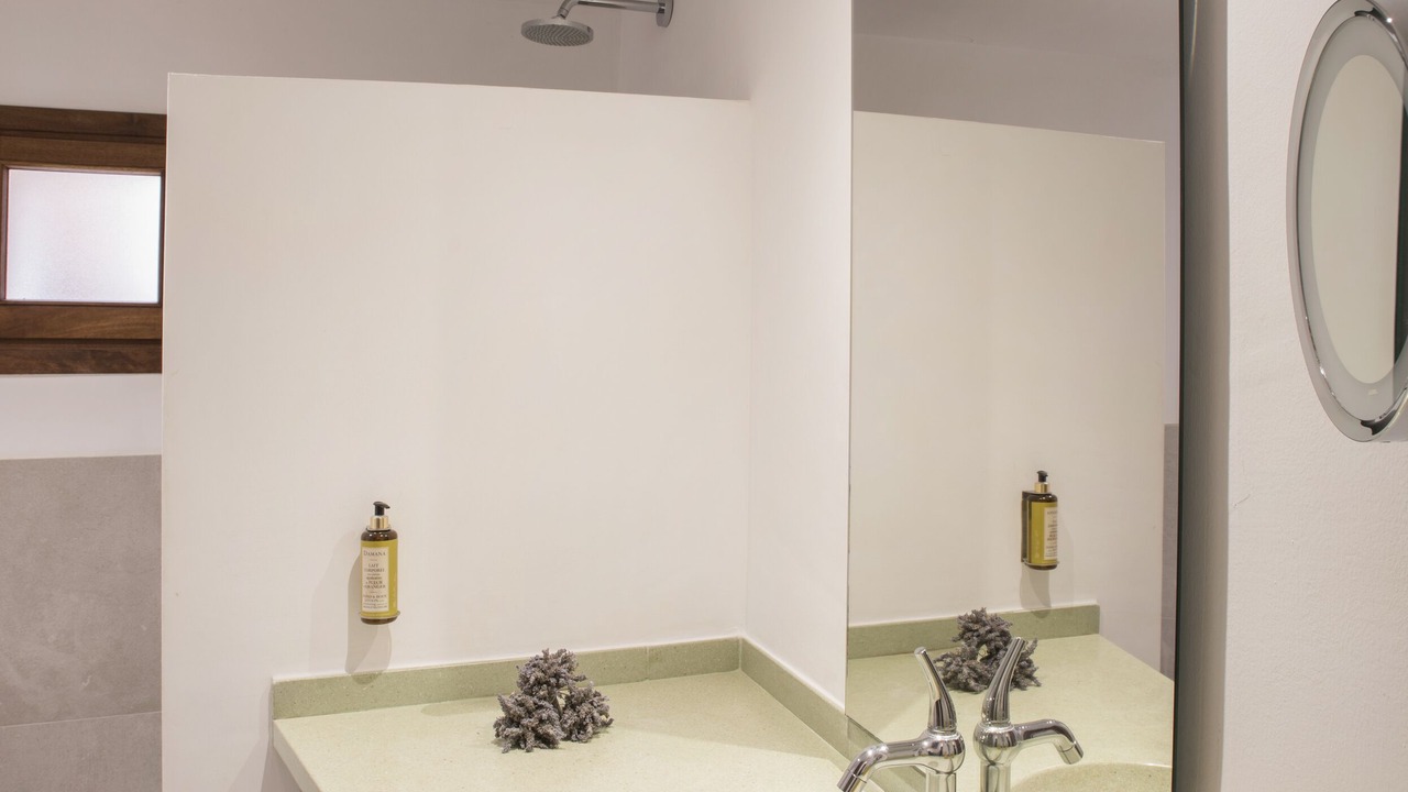 Photo of Bathroom in La Llotja-Born