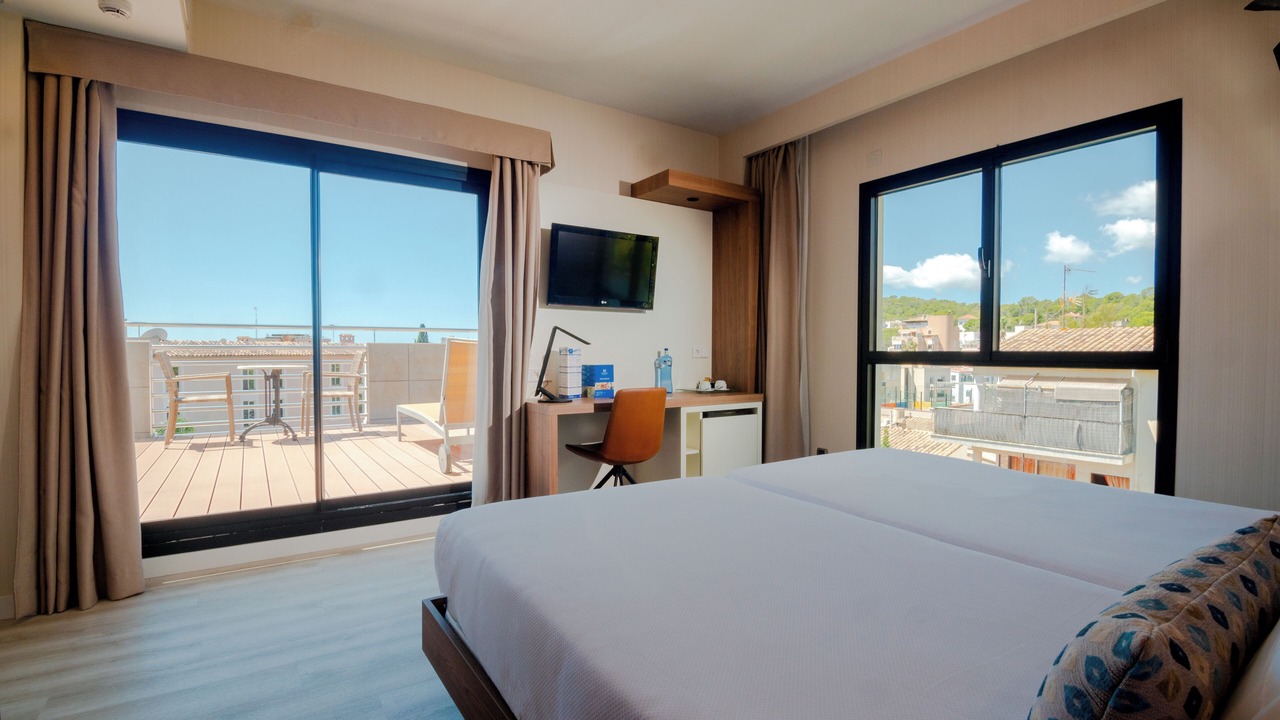 Photo of Bedroom in Son Armadams