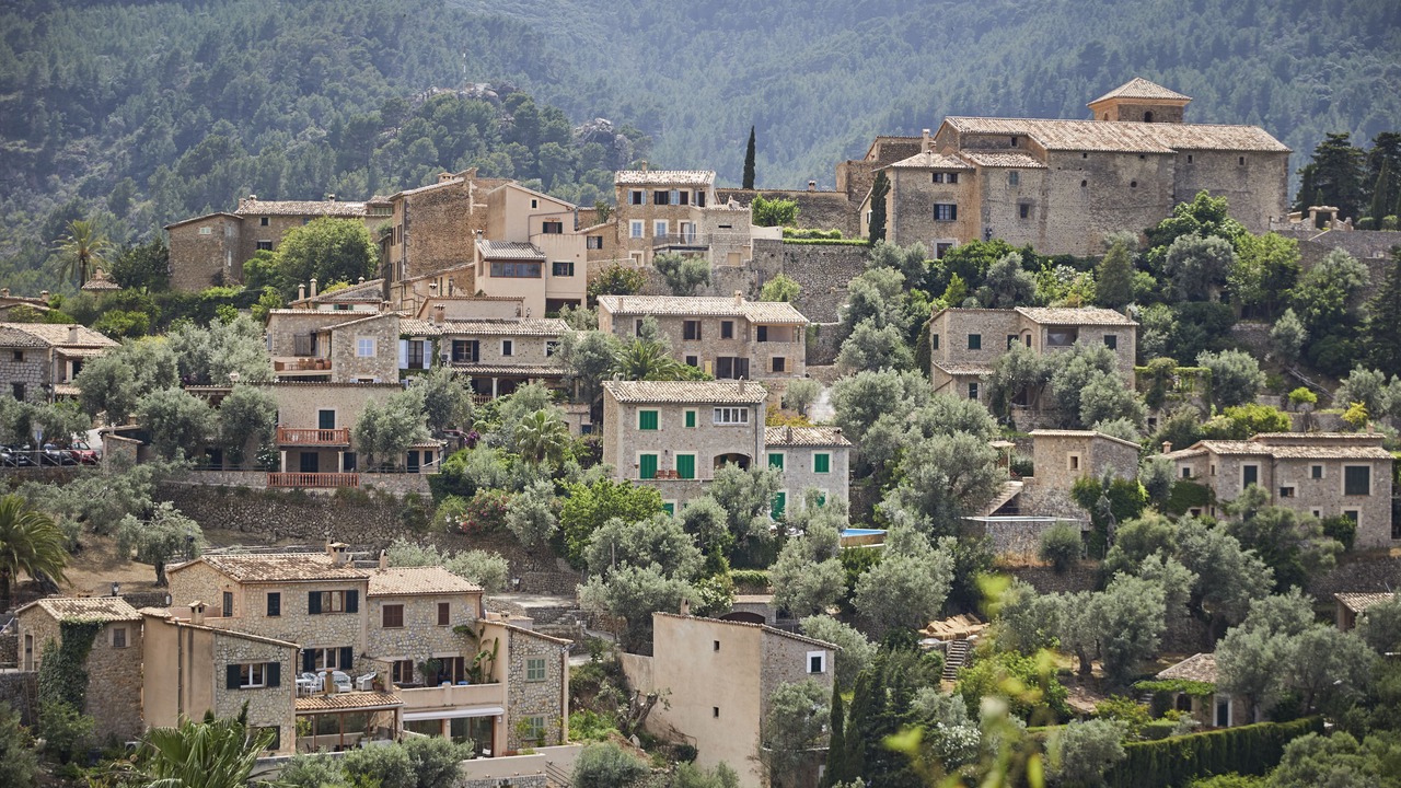 Photo of Others in Deia