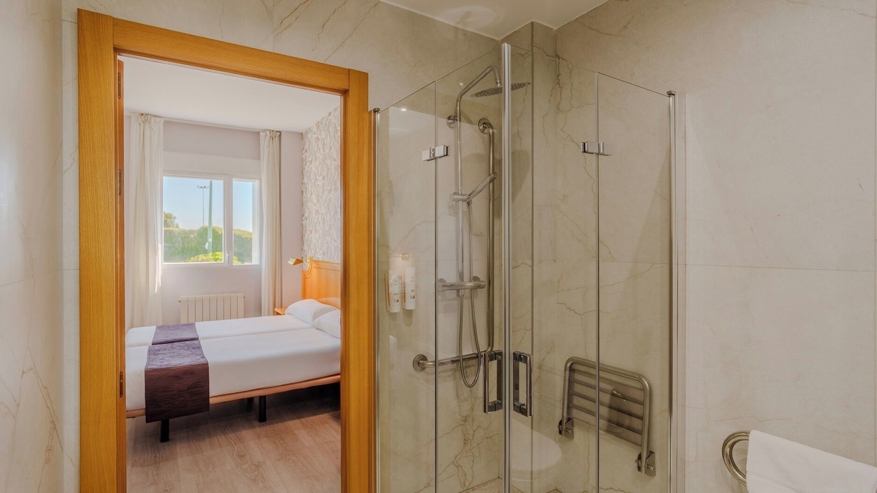 Photo of Bathroom in Villagonzalo Pedernales