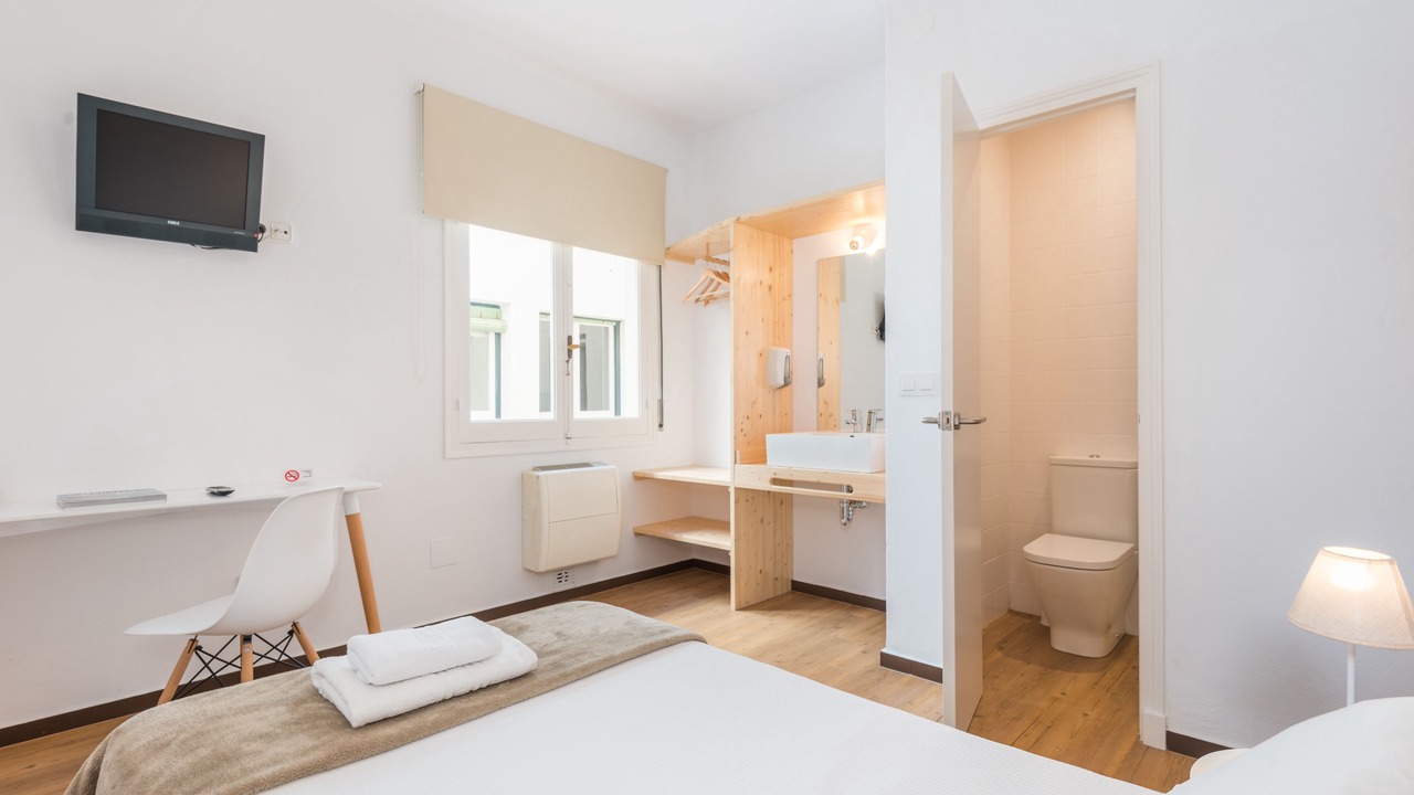 Photo of Bedroom in Mahon