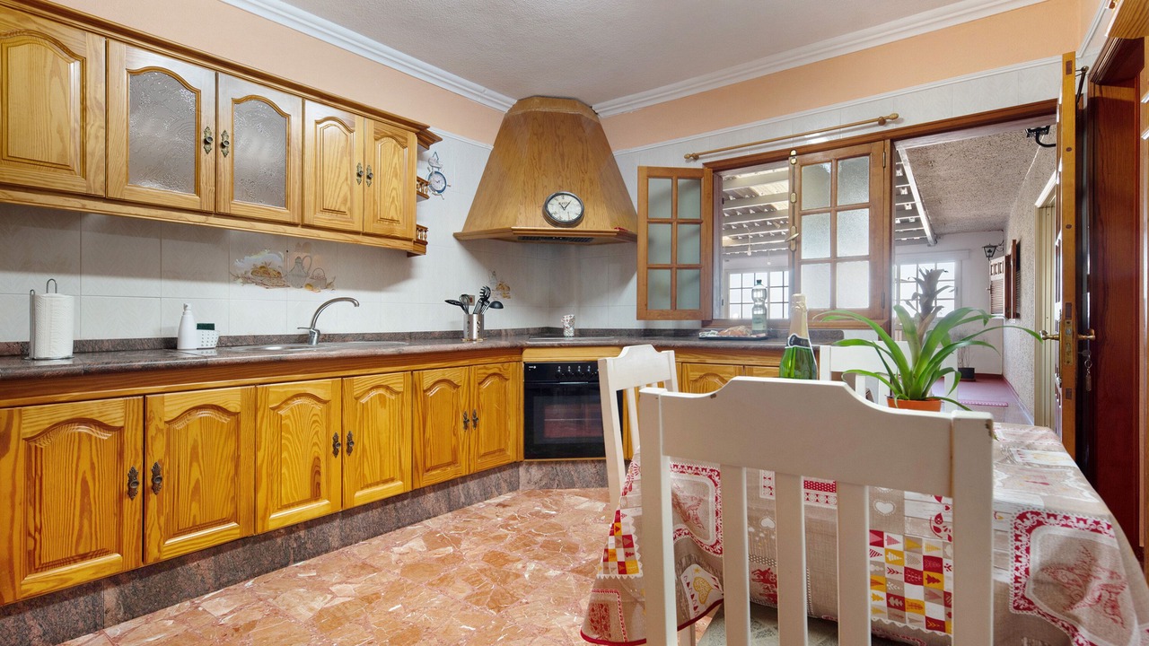 Photo of Kitchen in Cueva del Viento
