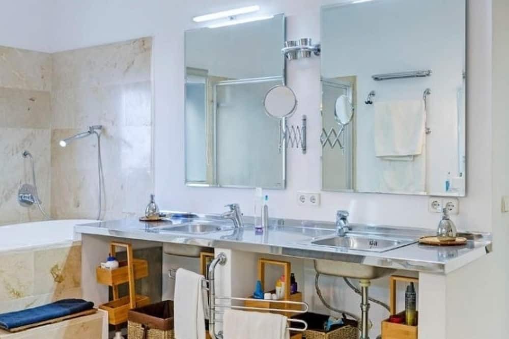 Photo of Bathroom in El Toro