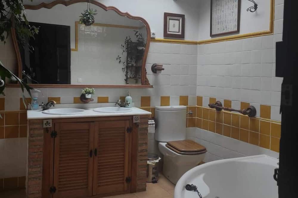 Photo of Bathroom in Sorihuela del Guadalimar