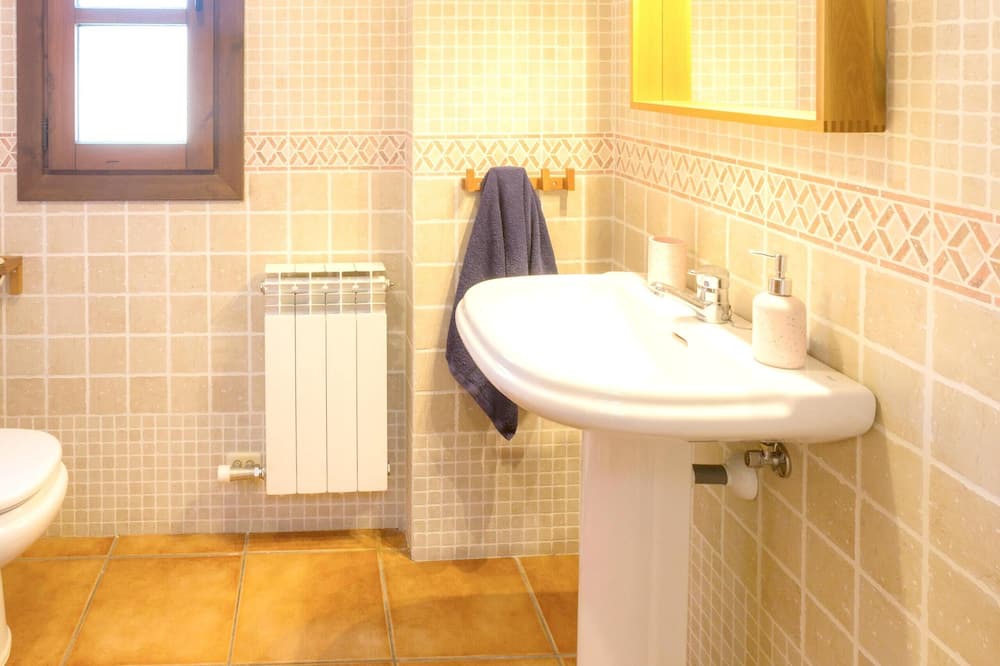 Photo of Bathroom in Fresneda de la Tiron